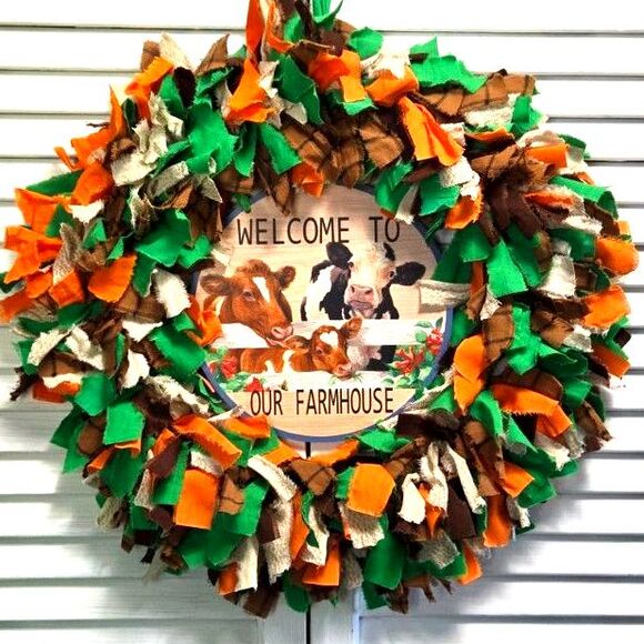 Hand Crafted Fabric Rag Wreath, Welcome to Our Farmhouse Cows, Door Decor 18" - Picture 1 of 9